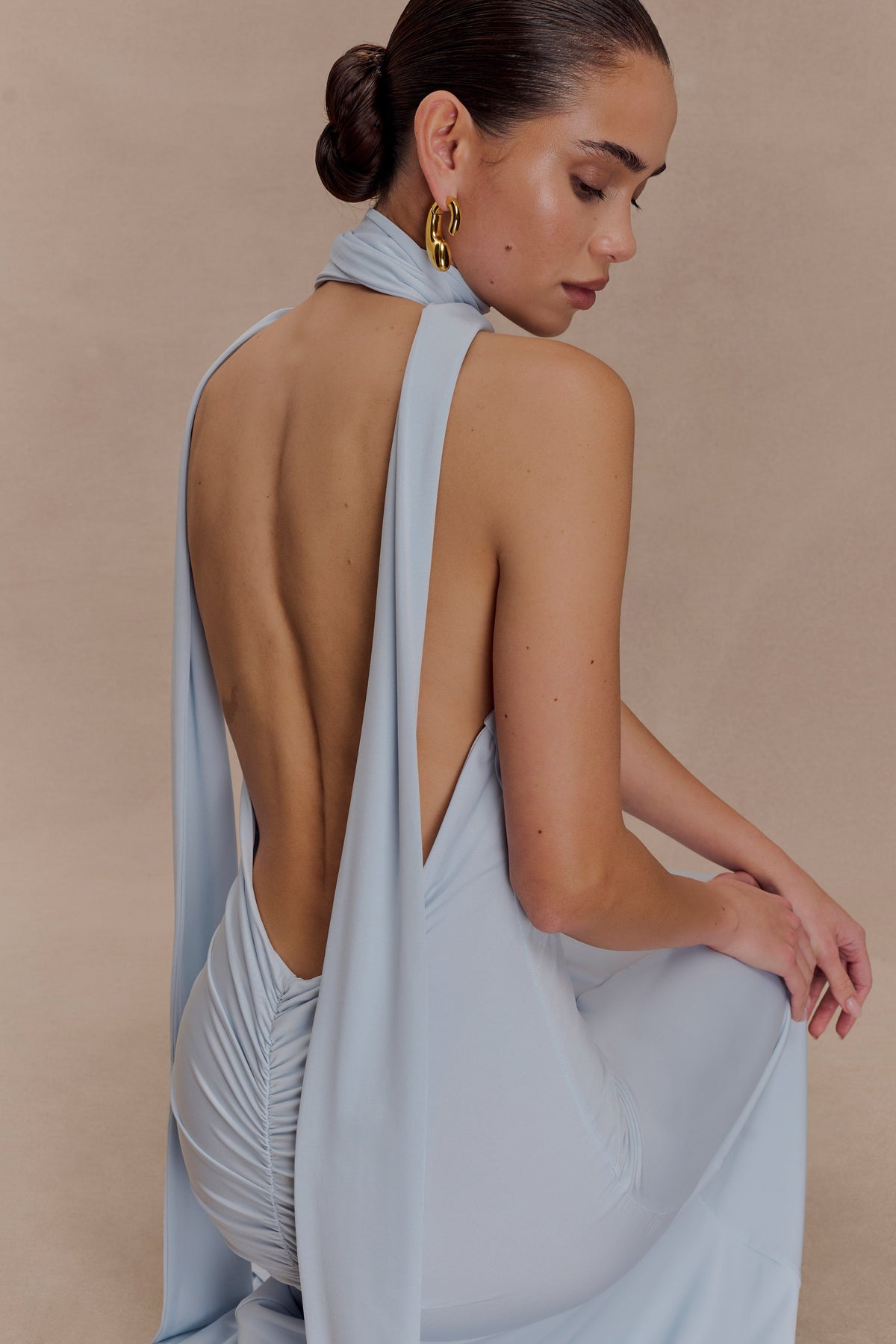 Celestia - Robe Dos Nu Foulard