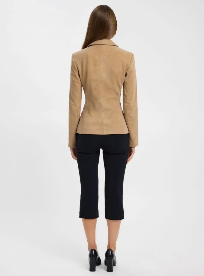 Veste Solenne