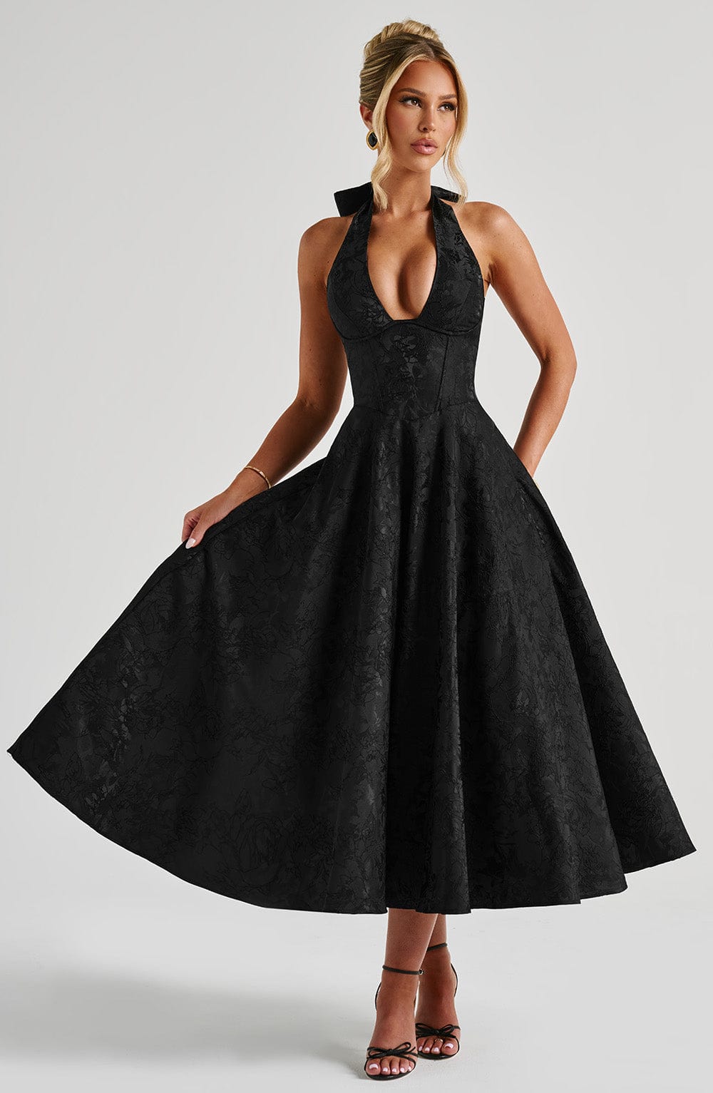 Robe Midnight Muse – Jacquard Noir